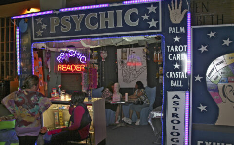 The Top Questions to Ask a Psychic During a Reading