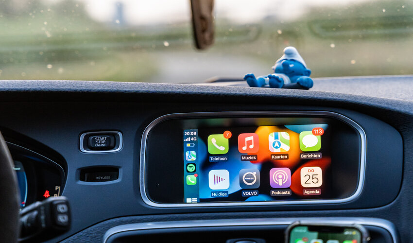 Elevating Driving Experiences with Apple CarPlay in Volvo