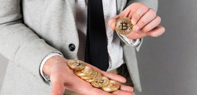 Top 5 Coins Perfect for a Moonbag Crypto Strategy in 2025
