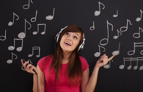 50 Roasts That Hurt and Rhyme: Savage Lines for Any Moment